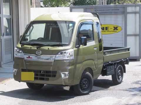 ハイゼットジャンボの荷台にLINE-Xをスプレーオン！！